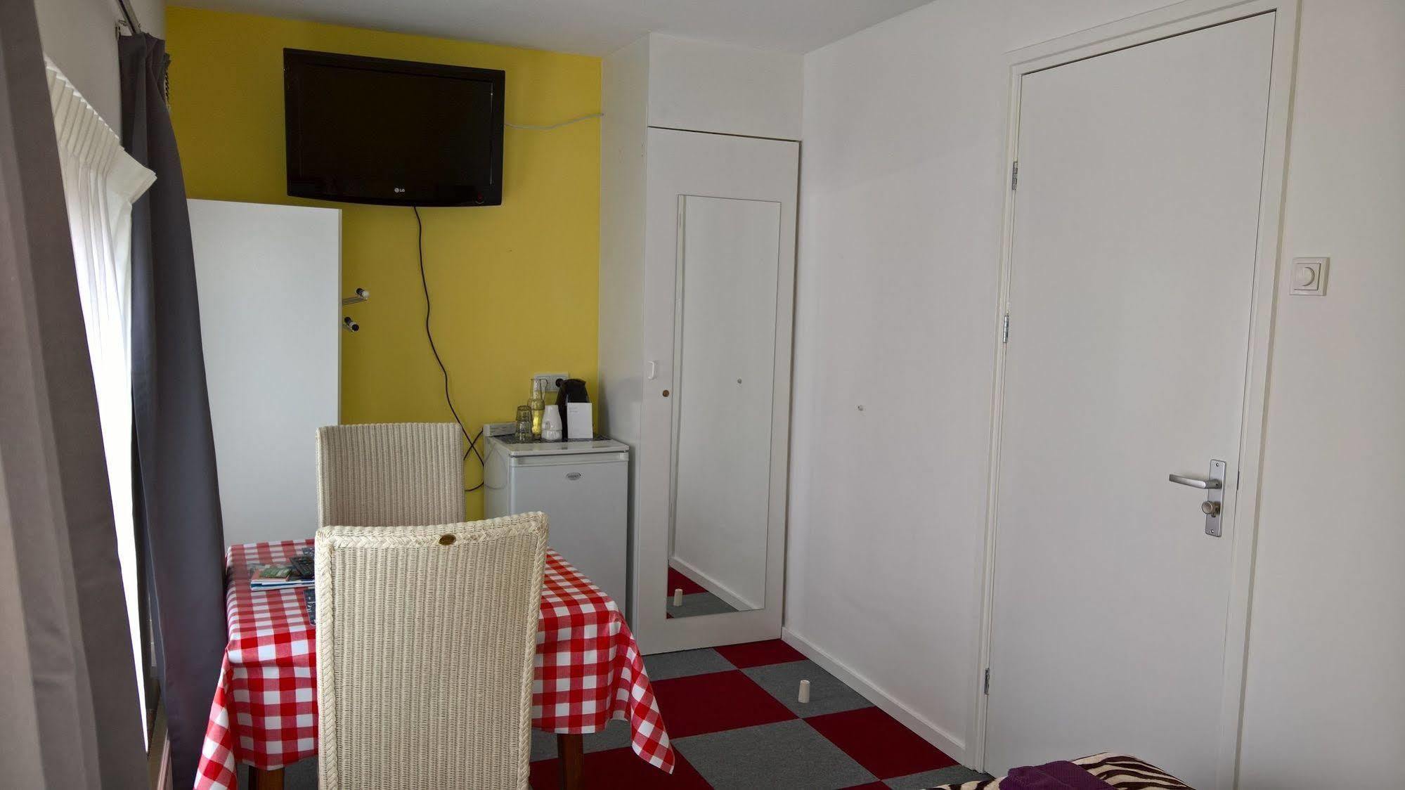 Bed And Breakfast Amsterdam Holy Dove Esterno foto
